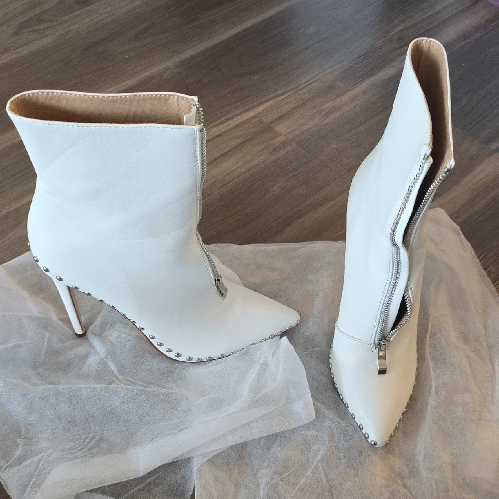 Elegant White Stiletto Ankle Boots